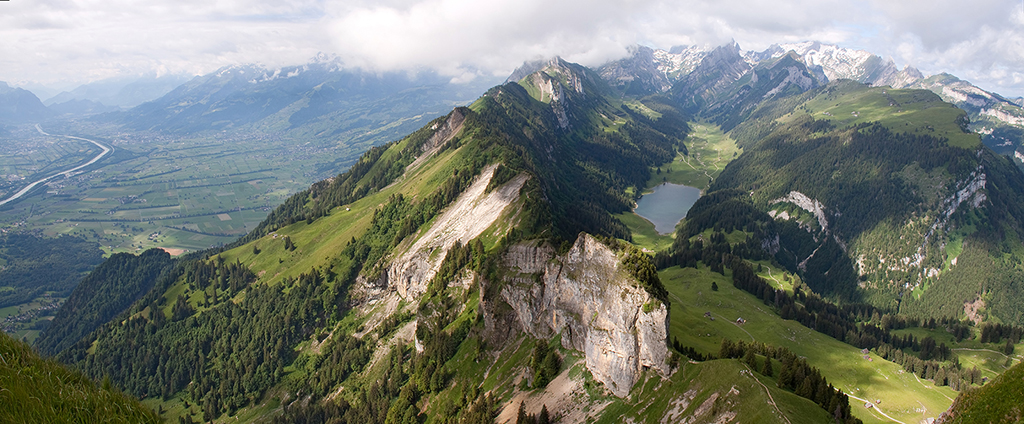 Saemtisersee und Rheintal 2.jpg